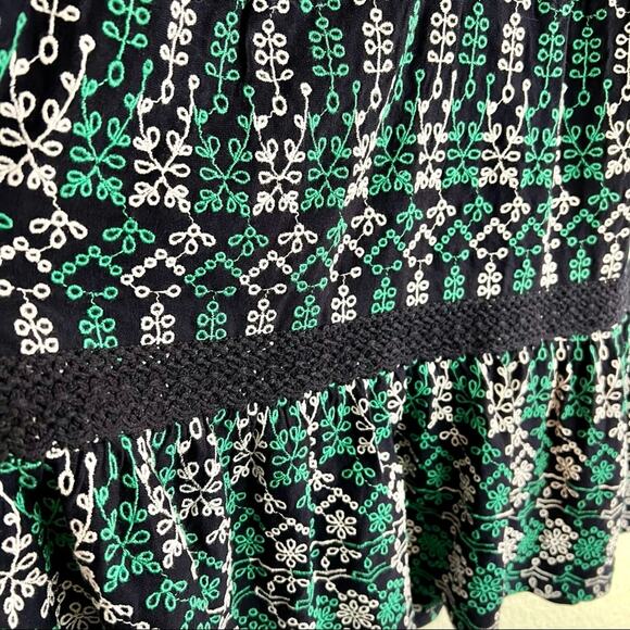 Maeve by Anthropologie sleeveless navy and green eyelet lace blouse - Picture 7 of 8